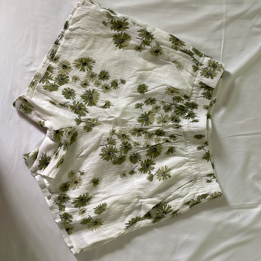 Abercrombie floral linen shorts